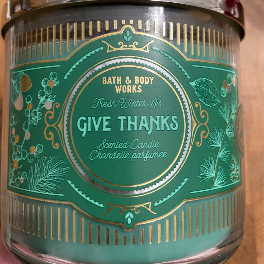 🍁🦫🇨🇦Never Used Bath and Body Works Scented Large Candle.